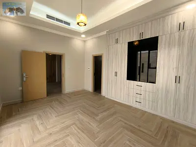 فيلا للايجار السنوي بمنطقه الزاهيه عجمان بموقع مميز وتصميم راقي وسهوله الوصول لي دبي والشارقه