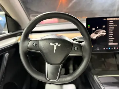 2023 Tesla MODEL Y — фото 10