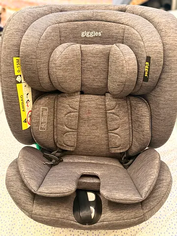Giggles 360° Rotating Car Seat – ISOFIX, Excellent Condition