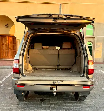 2005 Toyota LAND CRUISER thumbnail 8