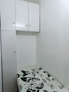 READY TO MOVE-SINGLE PARTITION//NON SMOKING// AL RIGGA METRO-5 MIN//INDIA/ SRILANKA/MYANMAR
