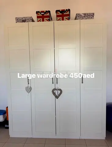 Wardrobe / Cupboard / Very spacious