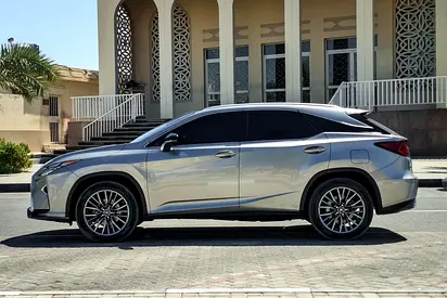 صورة 5 لـ 2017 Lexus RX-SERIES