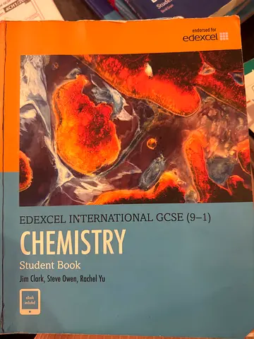 Edexcel International GCSE Chemistry Student Book (9–1) - Jim Clark, Steve Owen, Roderic Yu