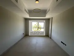 Free parking, gym, swimming pool, prime location directly on the Dubai exit