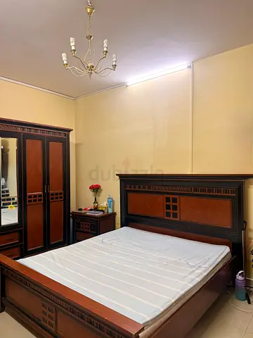 Urgent Sale – King Size Wooden Bedroom Set with Wardrobe | Dark Walnut Finish 🔥🔥🔥