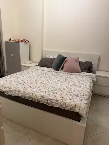Malm Ikea Queen Bed with 4 storage drawers and Mattress