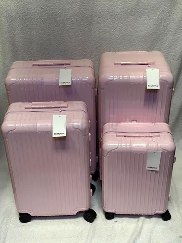 RIMOWA essential suitcase