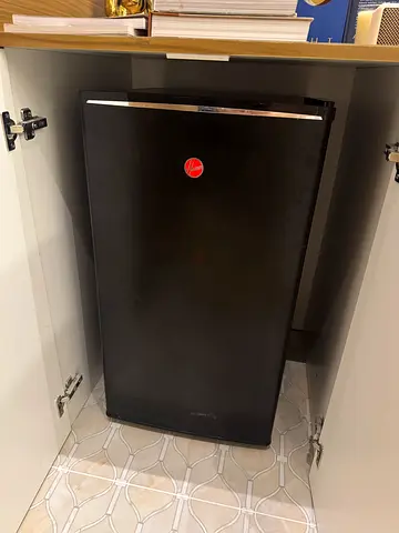 Mini fridge