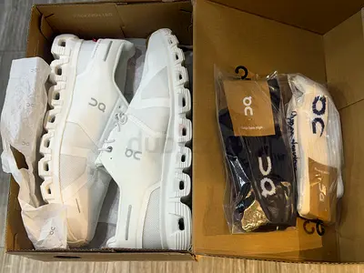 On Running Cloud Sneakers (White) with Extra Socks - New/Unused