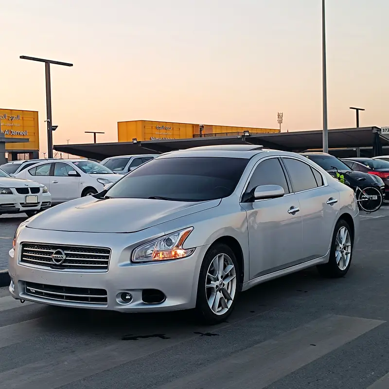 Nissan Maxima 2014 — photo 1 of 15