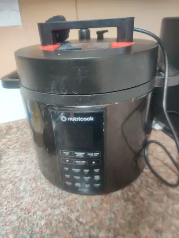 Multicooker / Electric Pressure Cooker - Nutricook (used)