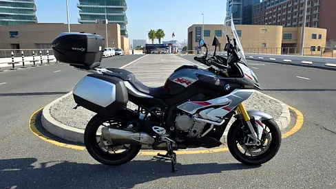 BMW S1000XR Fully loaded 2016 25,500km