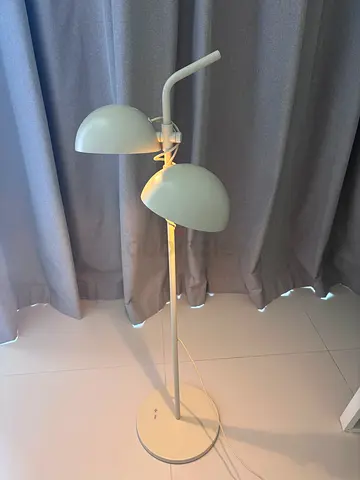 Modern Dual-Shade Floor Lamp – Great Condition!