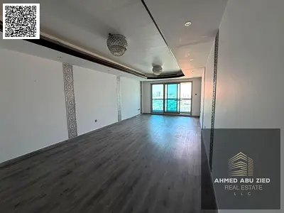 اجمل وارقي غرفتين وصالة في ابراج الكورنيش باطلالة مدينة ومساحة ممتازة وتكييف مركزي مع 2 حمام ومساحة كبيرة للمطبخ و خزائن بالحائط والسعر ٦٥٠٠٠ درهم