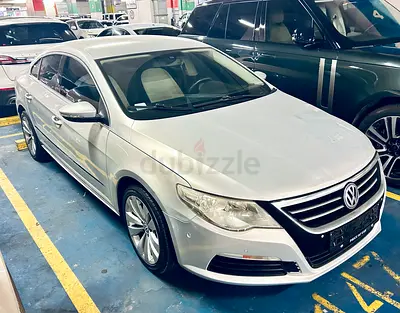 2011 VW CC-GCC-low kilometers- Excellent condition-driving excellent-100% everything !