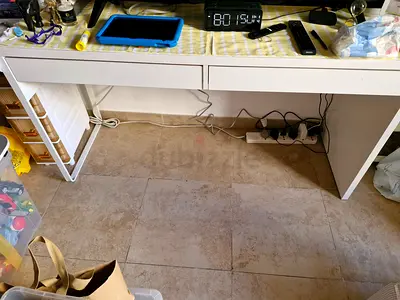 Ikea MICKE Desk