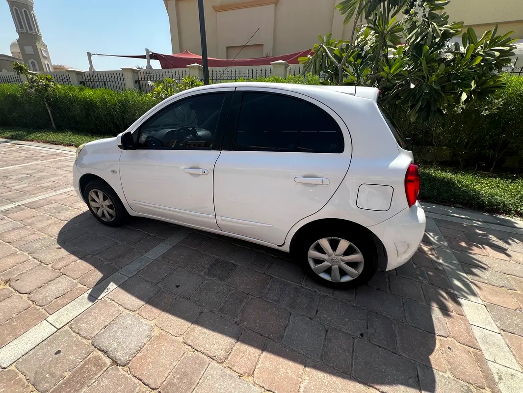 Nissan Micra 2020 — photo 1 of 9