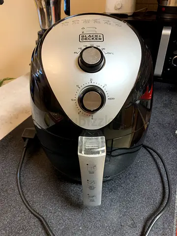Black+Decker Air Fryer - 2.2L, Excellent Working Condition