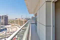 Bright &amp; Spacious Unit | Stadium Point Residence