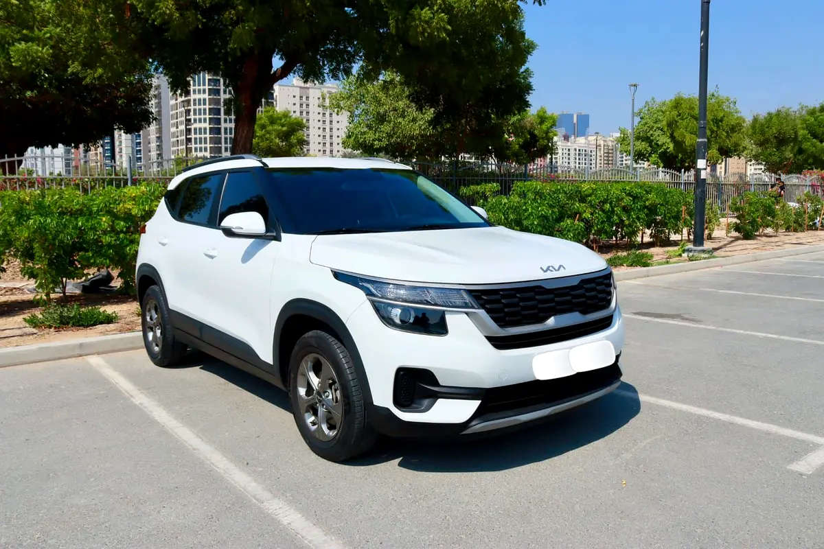 Kia Seltos 2022 — photo 1 of 10