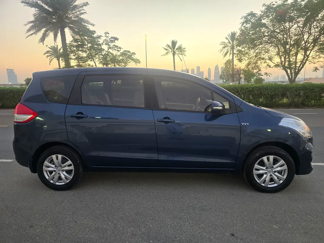 Suzuki Ertiga 2017 — photo 1 of 16
