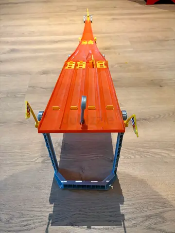 Hotwheels race track