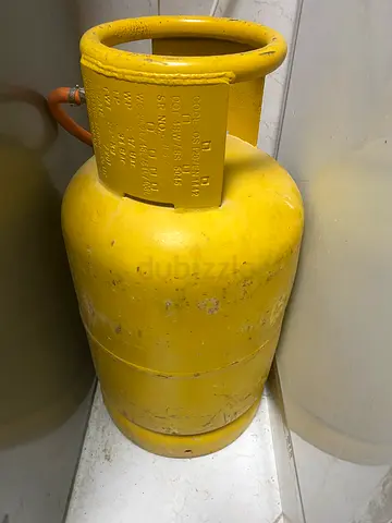 Small  gas Cylinder yellow colour