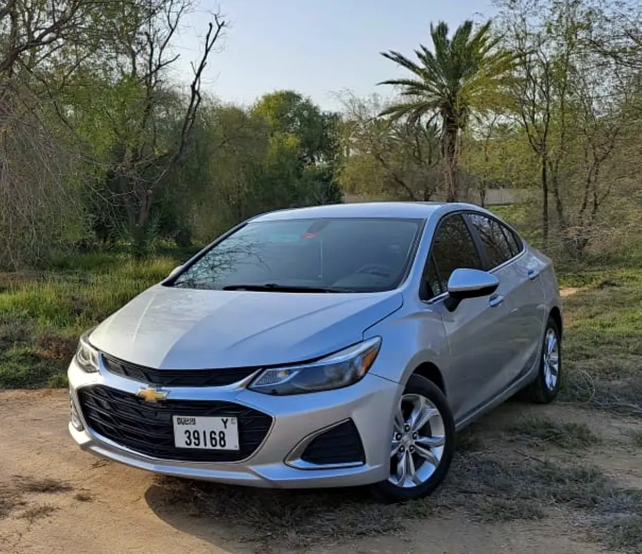 Chevrolet Cruze 2019 — photo 1 of 6