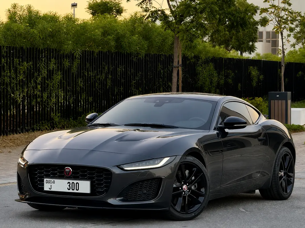 Jaguar F-Type 2022 — photo 1 of 20
