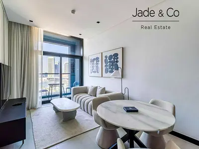 Community Expert | Burj & Canal View