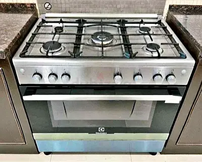 Electrolux 90 cm Full Gas Cooker – 5 Burners  Fan Oven