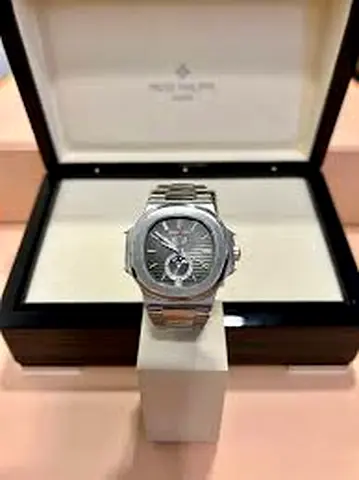 Patek Philippe super clone Nautilus Annual Calendar 5726/1A-001