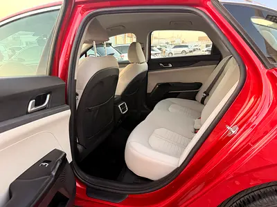 صورة 11 لـ 2023 KIA K5