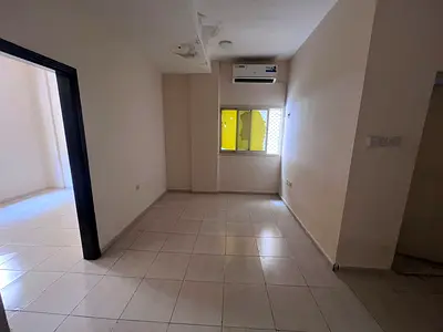 اقل الاسعار _ مساحه كبيره _ تقسيم مريح _ تكيف اسبليت _ صيانه فري _ سهلة لمخرج الشارقه ودبي