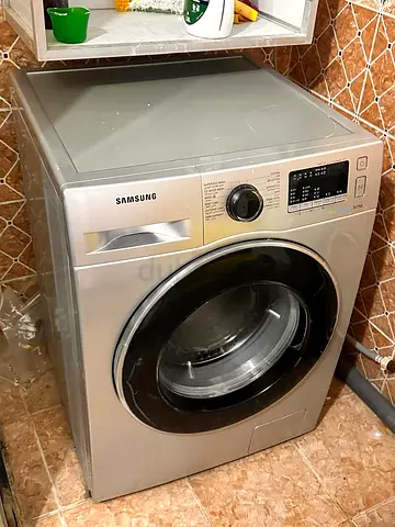 Samsung washing machine 8kg ecobubble, Location: Shamkha Abu Dhabi