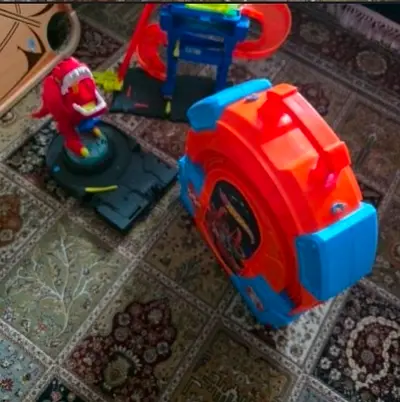 Hot Wheels Track Set with Dinosaur Stunt  Loop. Preloved. Perfect Condition. AED. 290 For All.