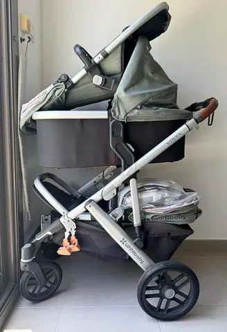 Double Stroller with bassinet