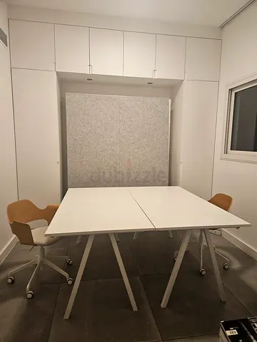 2 White Desk