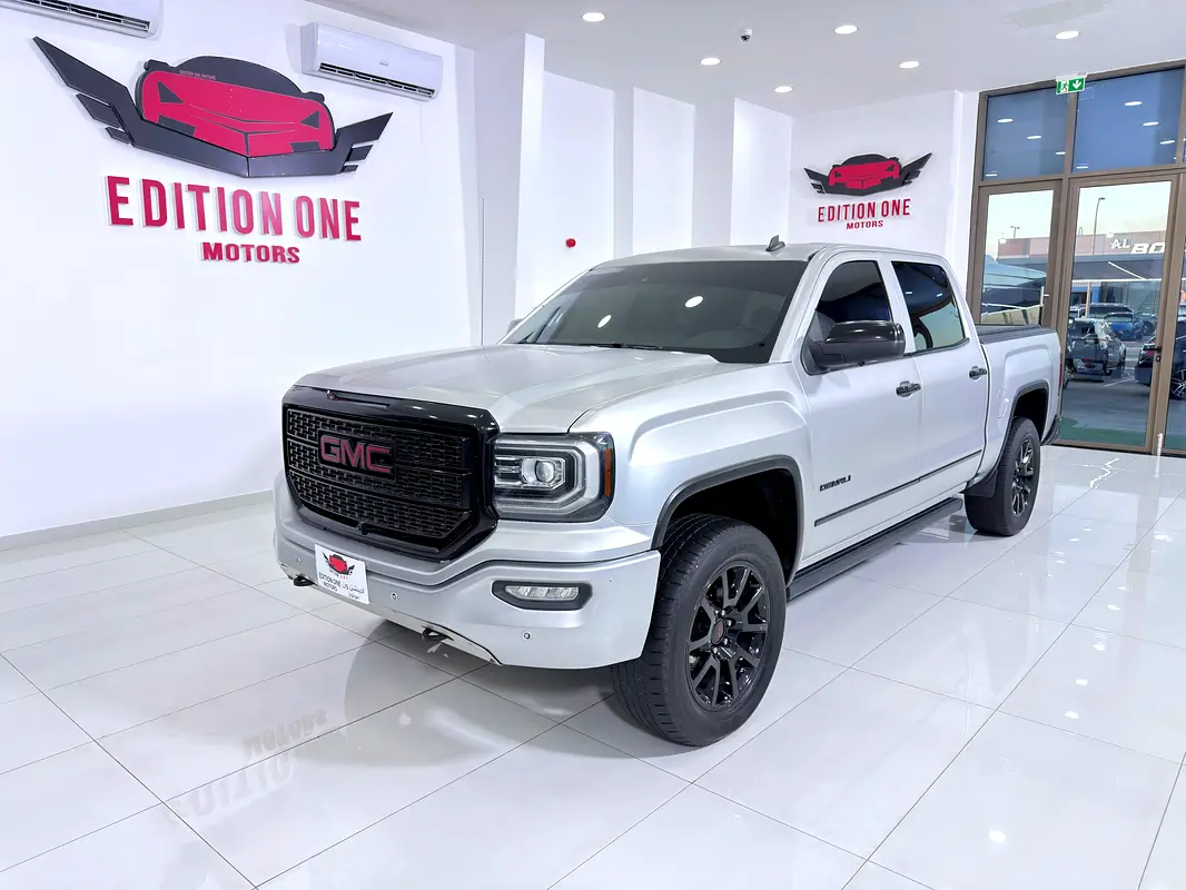 GMC Sierra 2018 — photo 1 of 10