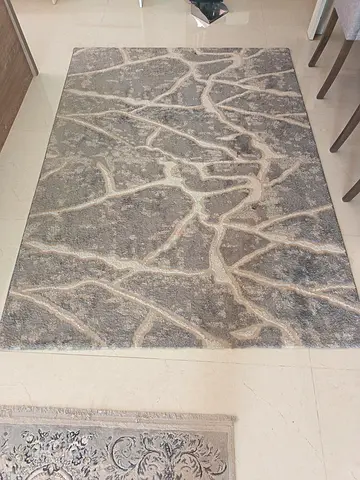 Grey abstract patterned area rug - good condition 200 x 235 cm