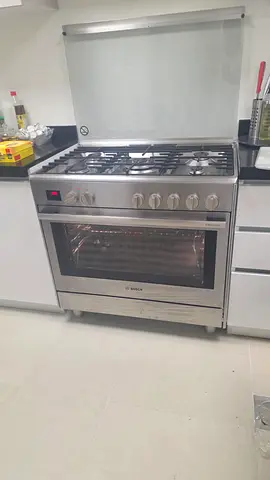 Bosch series 8 Barner gas oven electric combination 90x60cm made in Italy