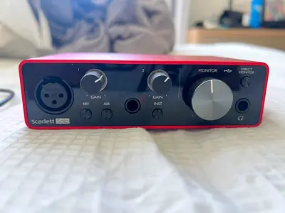 🎙️ Focusrite Scarlett Solo Audio Interface – Like New