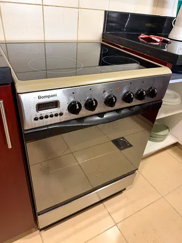 Bompani Electric oven with hood