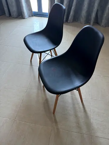 4 Chairs