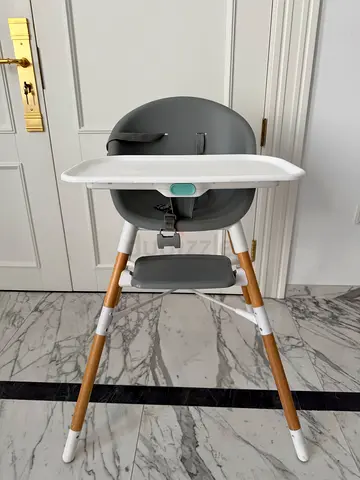 Skip Hop 4 in 1 Convertible High Chair