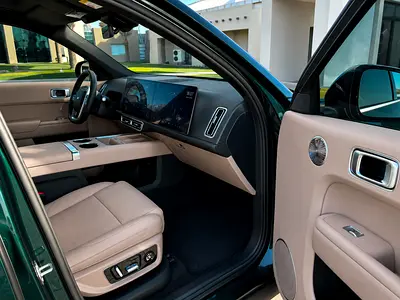 صورة 8 لـ 2025 LI AUTO L9