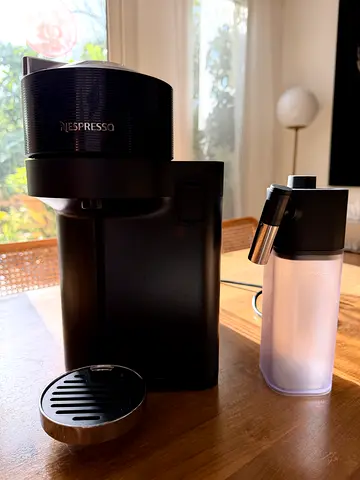 NESPRESSO Virtuo Lattissima