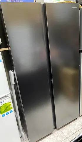 Samsung Latest Version Brand New side by side fridge with freezer Unused