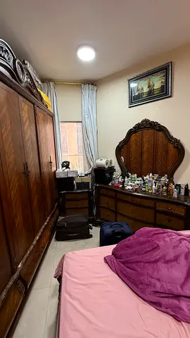 Classic Wooden Bedroom Set with Wardrobe and Dresser غرفة نوم كامله للبيع سرير 200x200 دولاب 6 فتحات